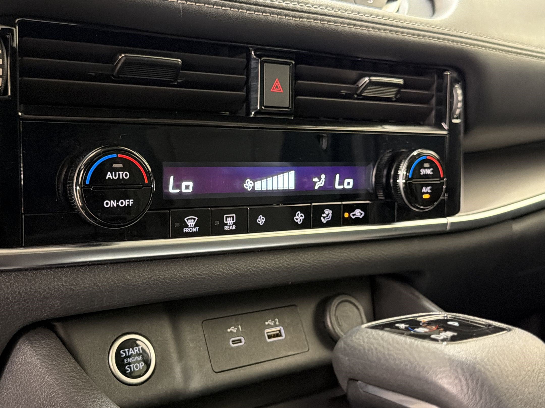 Used 2023 Nissan Rogue SV FWD image 28