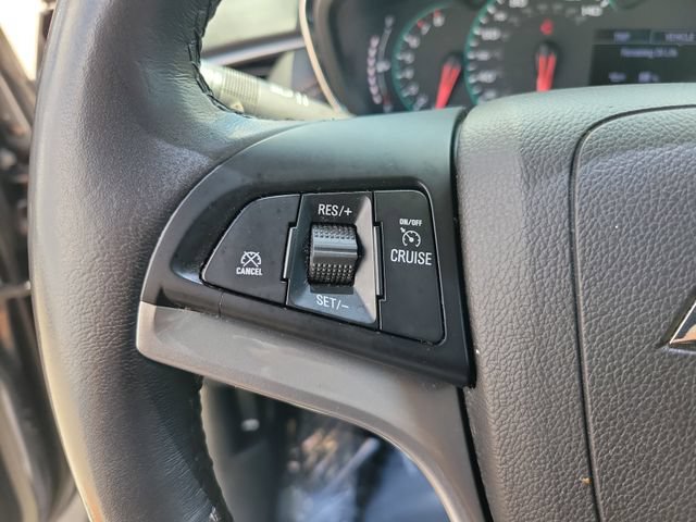 Used 2019 Chevrolet Trax LT w/ LT Convenience Package FWD image 26