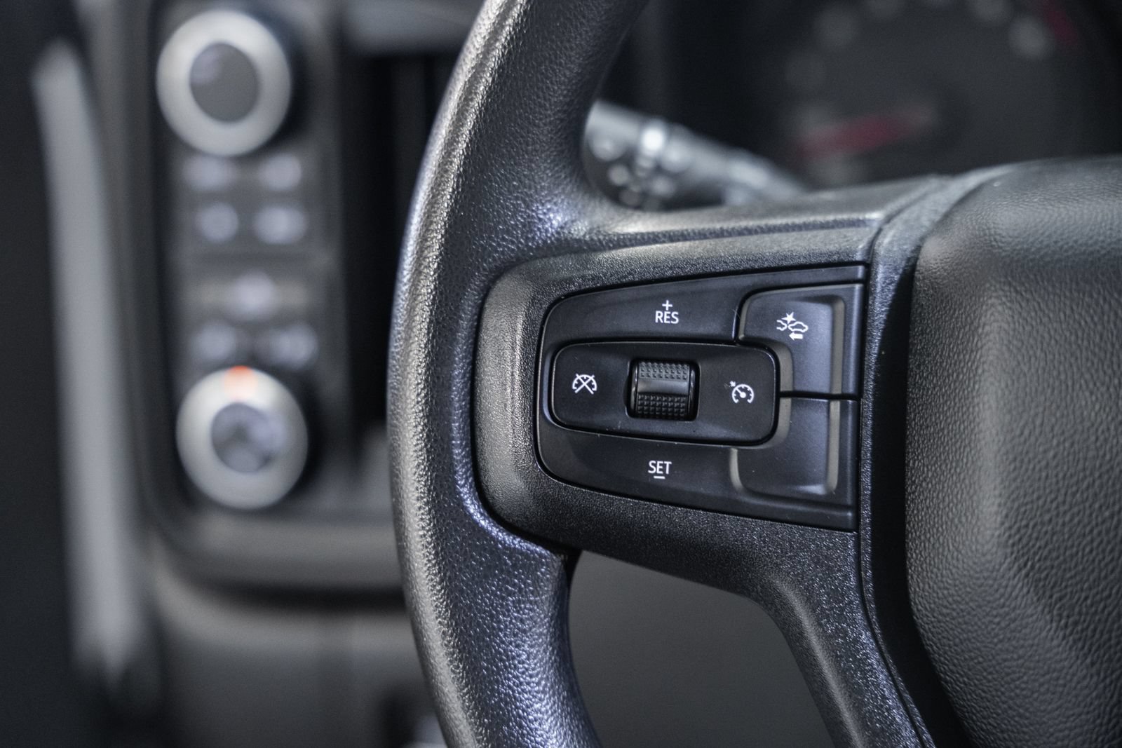 Used 2023 Chevrolet Silverado 1500 Custom AWD/4WD image 29