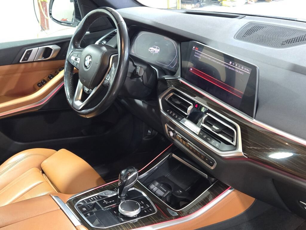Used 2019 BMW X5 xDrive40i w/ Premium Package AWD/4WD image 10