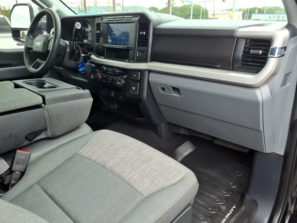 Certified 2024 Ford F350 XLT w/ 360-Degree Camera Package AWD/4WD image 6