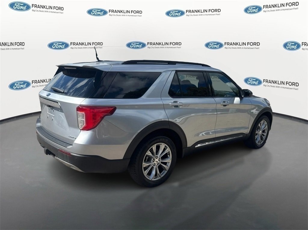 Certified 2023 Ford Explorer XLT w/ Equipment Group 202A image 5