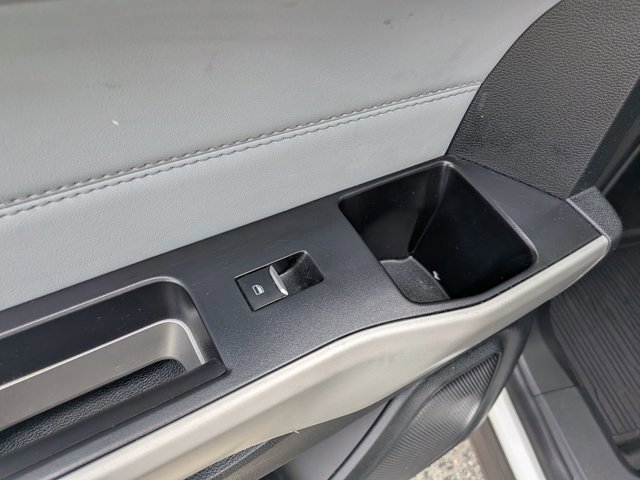 Certified 2022 Ford Explorer XLT w/ Equipment Group 202A image 29