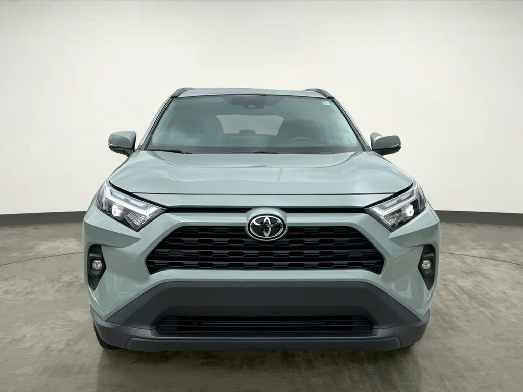 Used 2023 Toyota RAV4 XLE Premium FWD image 11