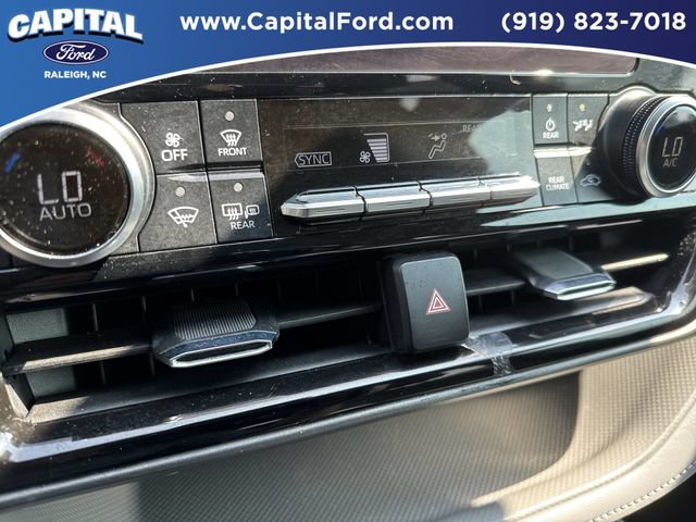 Used 2023 Toyota Highlander LE FWD image 29