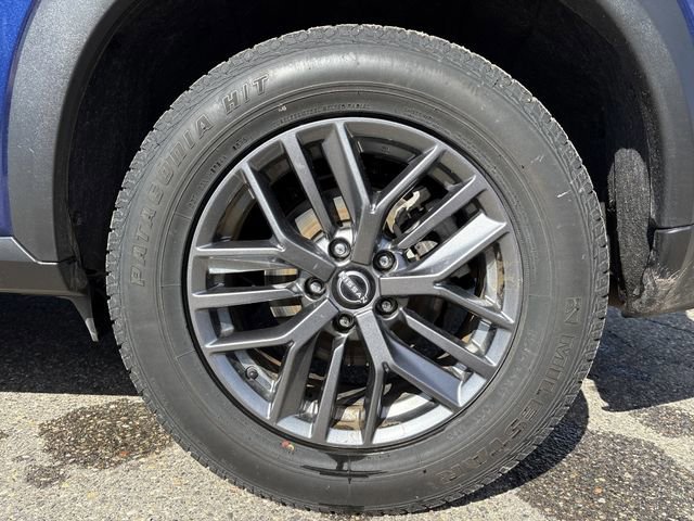 Used 2023 Nissan Rogue S image 49