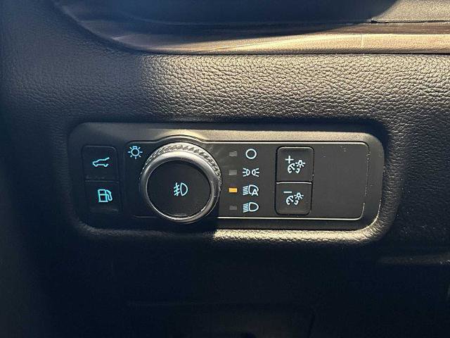 Certified 2021 Ford Explorer Limited image 17