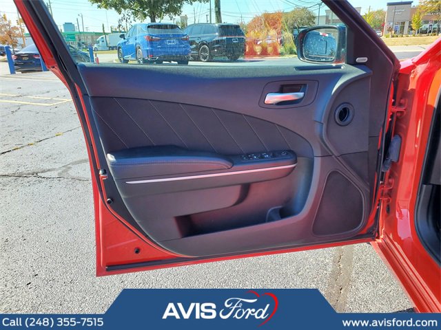 Used 2023 Dodge Charger SXT image 9