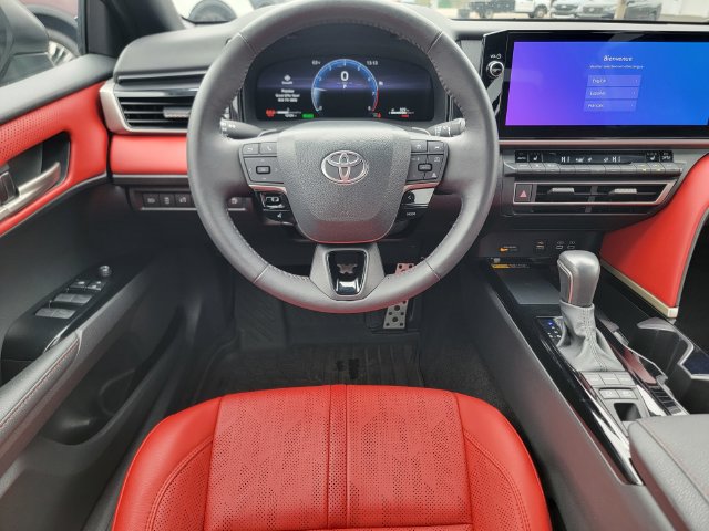 Used 2025 Toyota Camry XSE AWD/4WD image 30