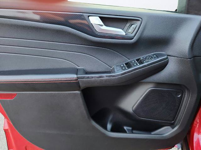 Certified 2023 Ford Escape ST-Line w/ Tech Pack #1 FWD image 24