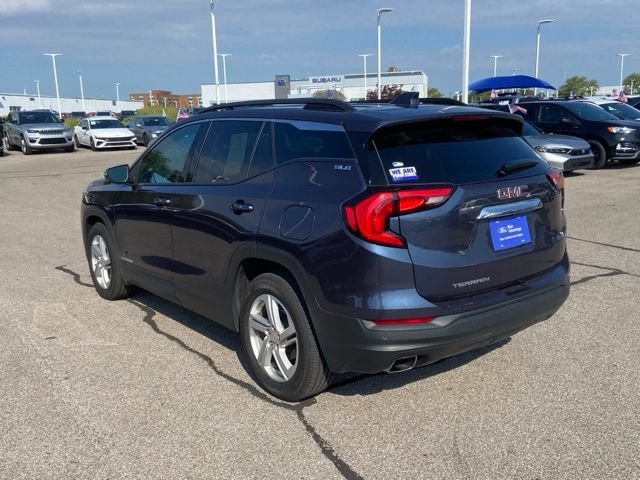 Used 2018 GMC Terrain SLE w/ Driver Convenience Package FWD image 4