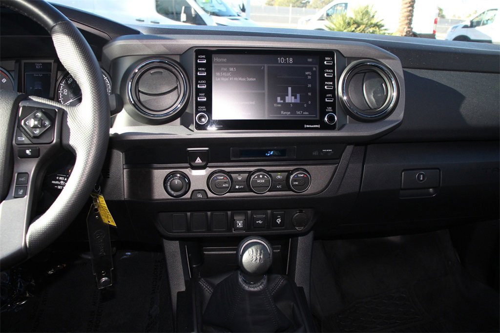 Used 2022 Toyota Tacoma TRD Off-Road image 18