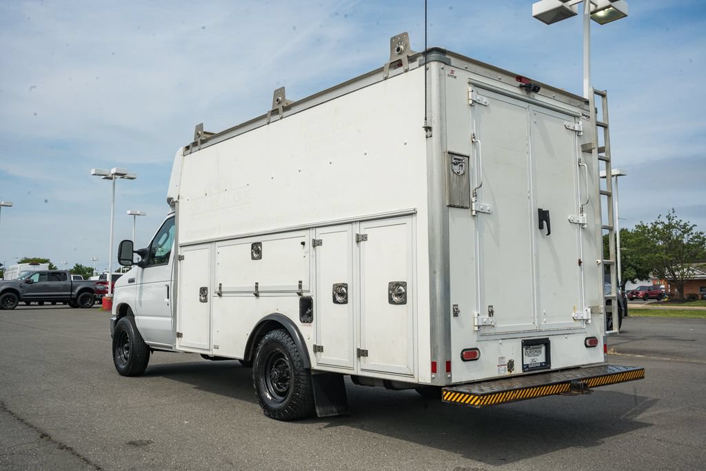 Certified 2021 Ford E-350 and Econoline 350 Super Duty w/ Power Windows & Locks Group RWD image 5