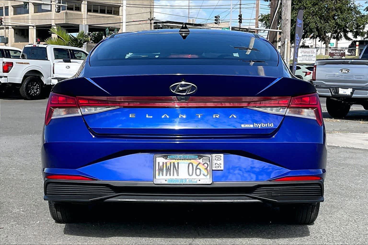 Used 2023 Hyundai Elantra Blue FWD image 5