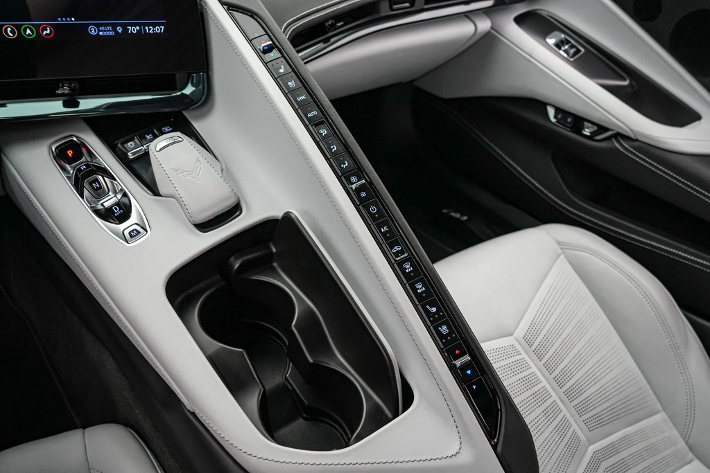 Used 2023 Chevrolet Corvette Stingray Premium Cpe w/ Z51 Performance Package image 31