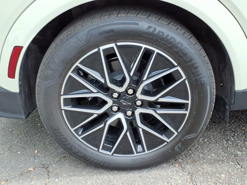 Certified 2025 Ford Mustang Mach-E Premium RWD image 7