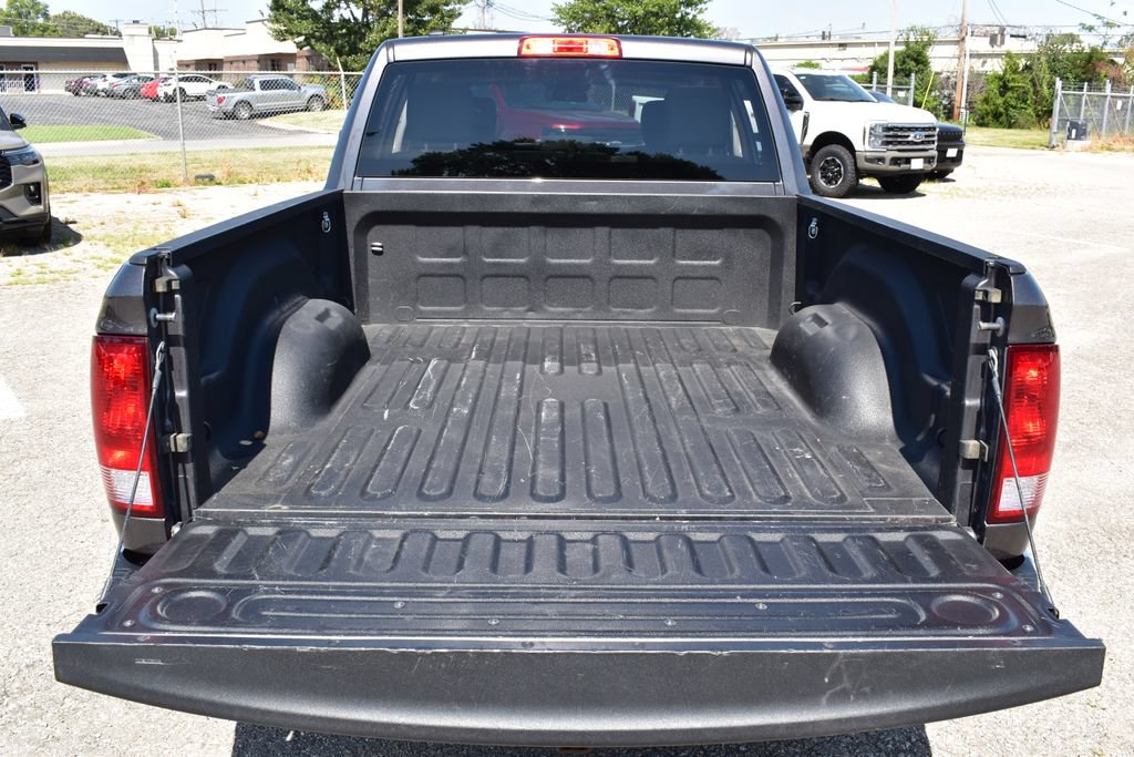 Used 2021 RAM 1500 Classic SLT AWD/4WD image 10