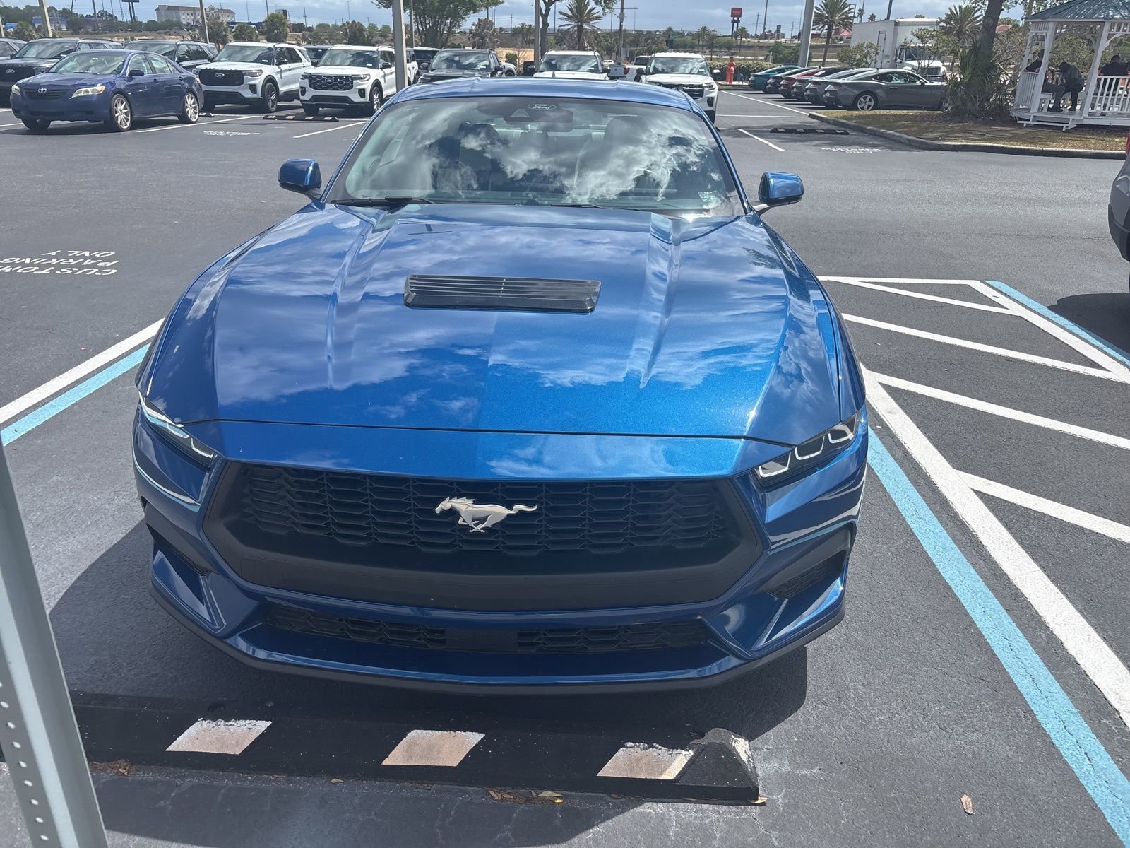 Certified 2024 Ford Mustang Coupe RWD image 2