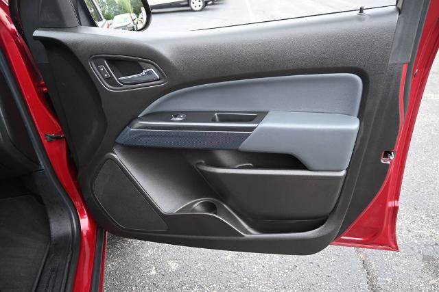 Used 2017 Chevrolet Colorado Z71 AWD/4WD image 21