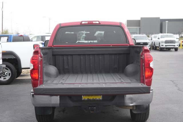 Used 2018 Toyota Tundra SR5 w/ SR5 Upgrade Package image 30