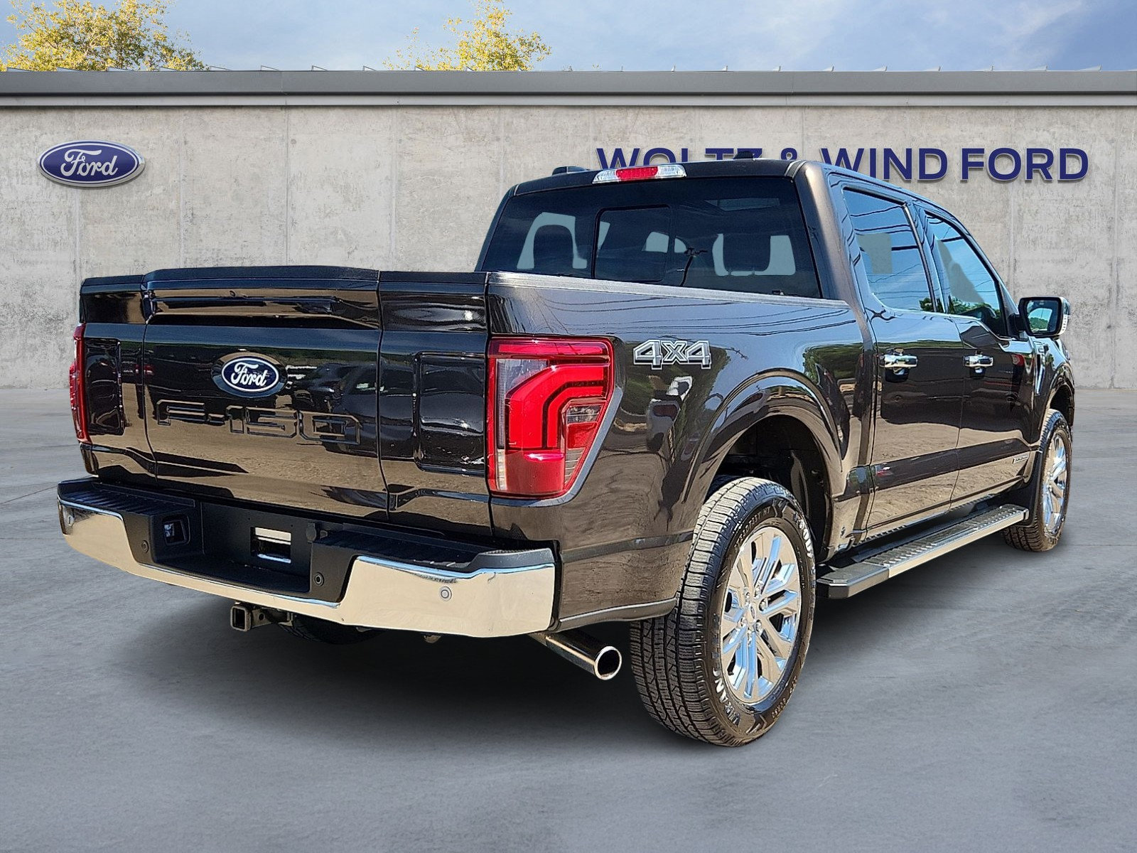 Certified 2024 Ford F150 Lariat w/ Bed Utility Package AWD/4WD image 6