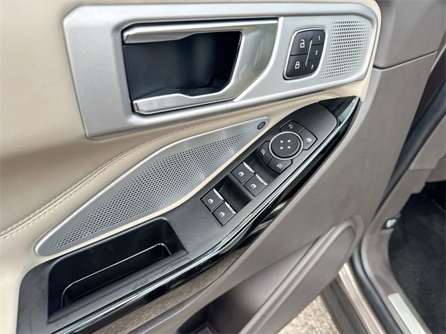 Certified 2021 Ford Explorer Platinum w/ Equipment Group 601A image 20