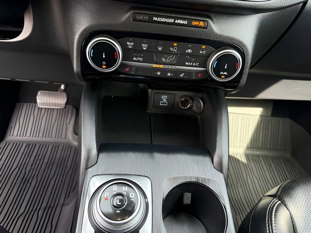 Certified 2022 Ford Escape Titanium w/ Class II Trailer Tow Package image 31