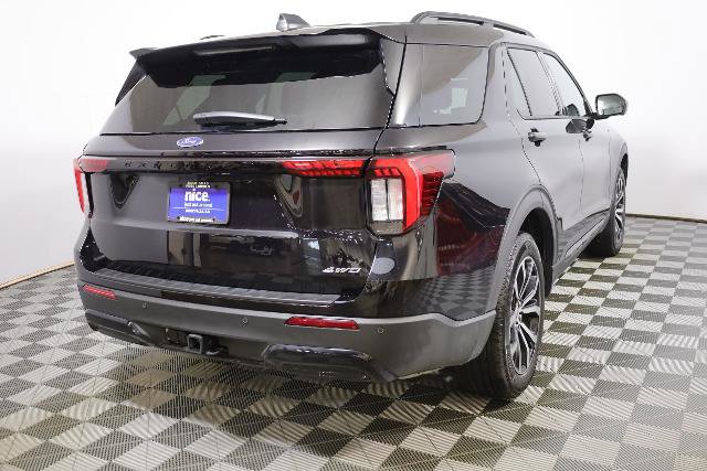Certified 2026 Ford Explorer ST-Line AWD/4WD image 6