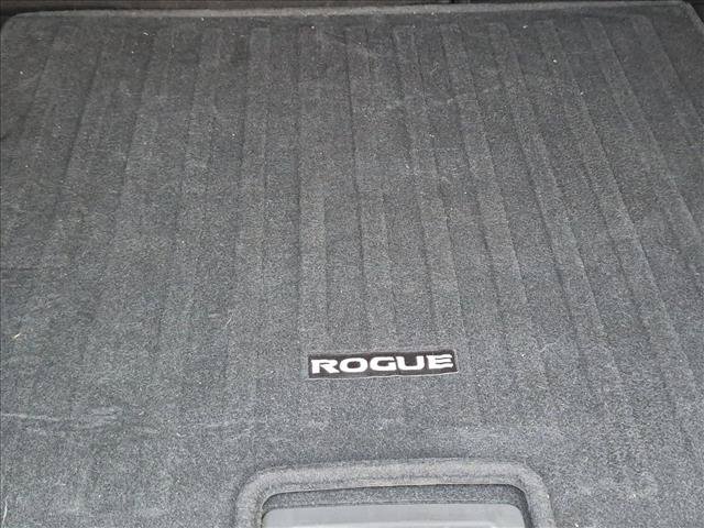 Used 2022 Nissan Rogue SV FWD image 6