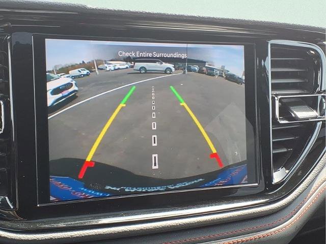 Used 2025 Dodge Durango GT AWD/4WD image 14