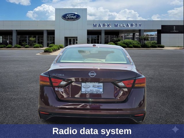Used 2025 Nissan Altima 2.5 SV FWD image 4