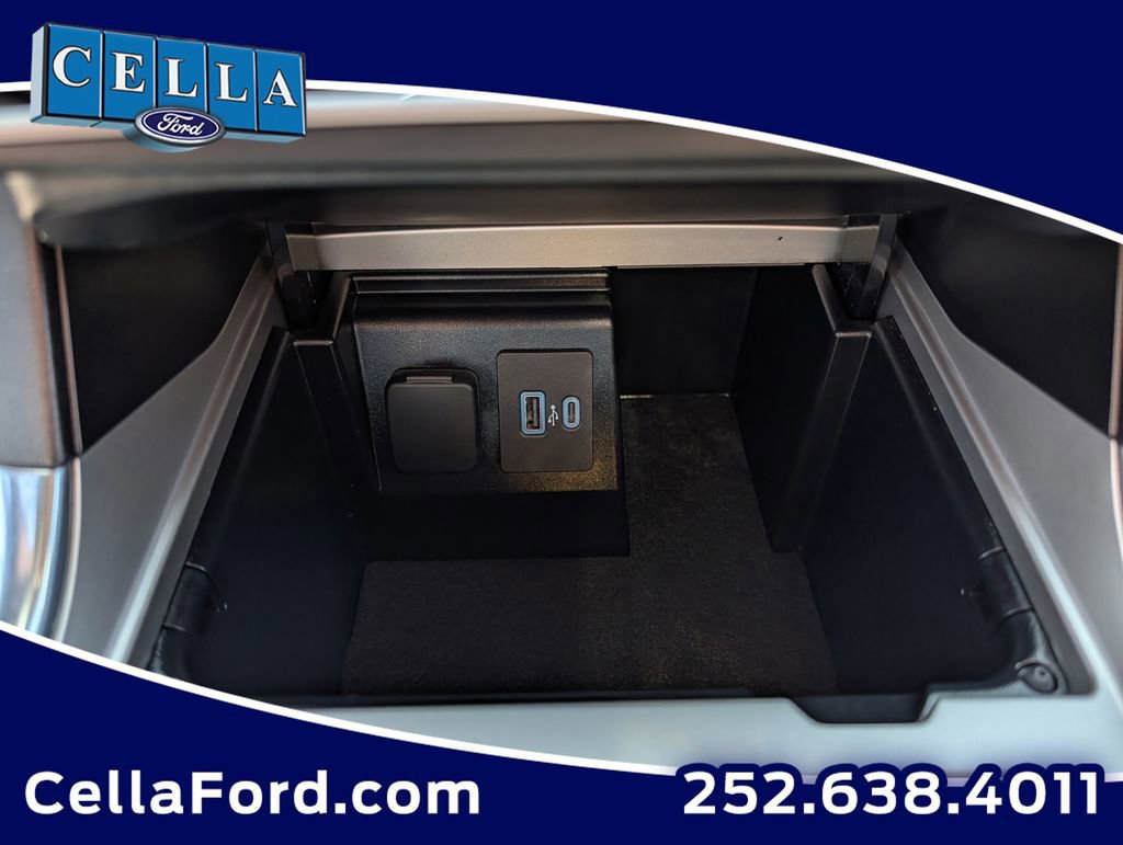 Certified 2023 Ford Explorer XLT w/ Equipment Group 202A image 13