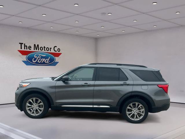 Certified 2023 Ford Explorer XLT w/ Equipment Group 202A AWD/4WD image 8