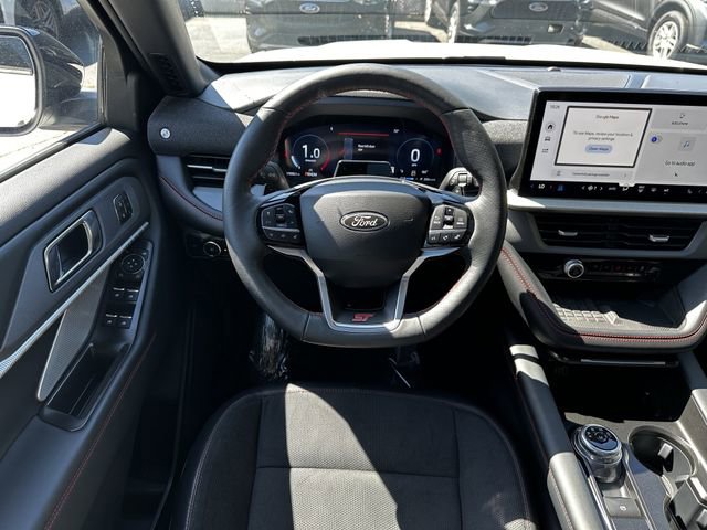 Certified 2025 Ford Explorer ST AWD/4WD image 14