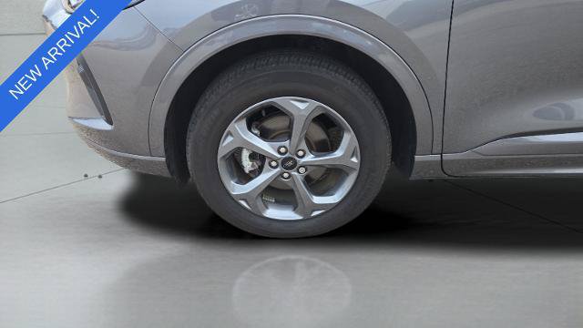 Certified 2024 Ford Escape ST-Line w/ Tech Pack #1 AWD/4WD image 33
