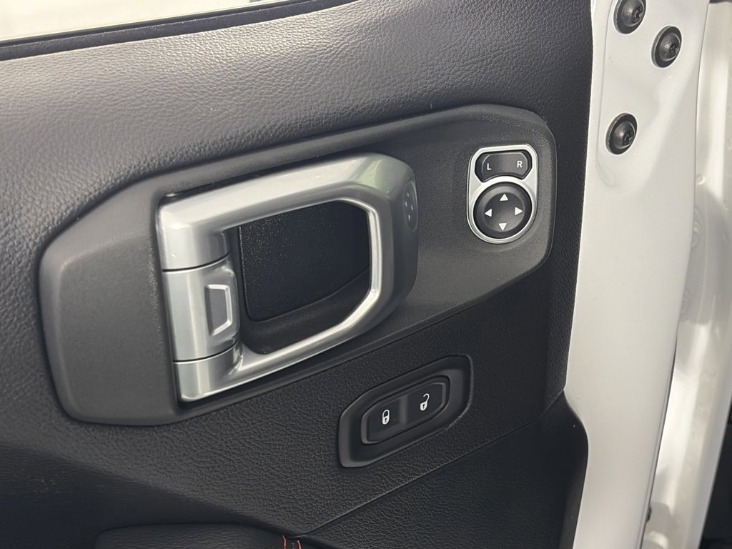 Used 2020 Jeep Gladiator Rubicon image 27