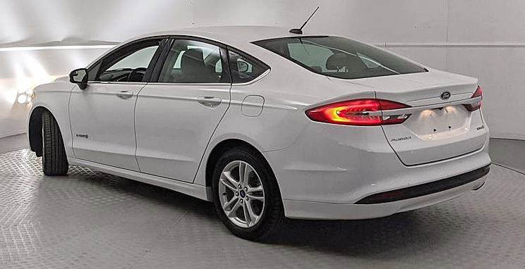 Certified 2018 Ford Fusion S image 3