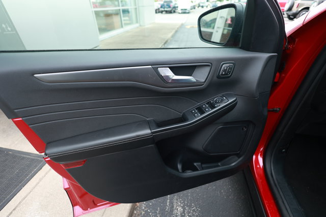 Certified 2025 Ford Escape Active w/ Active Premium Tech Pack FWD image 10