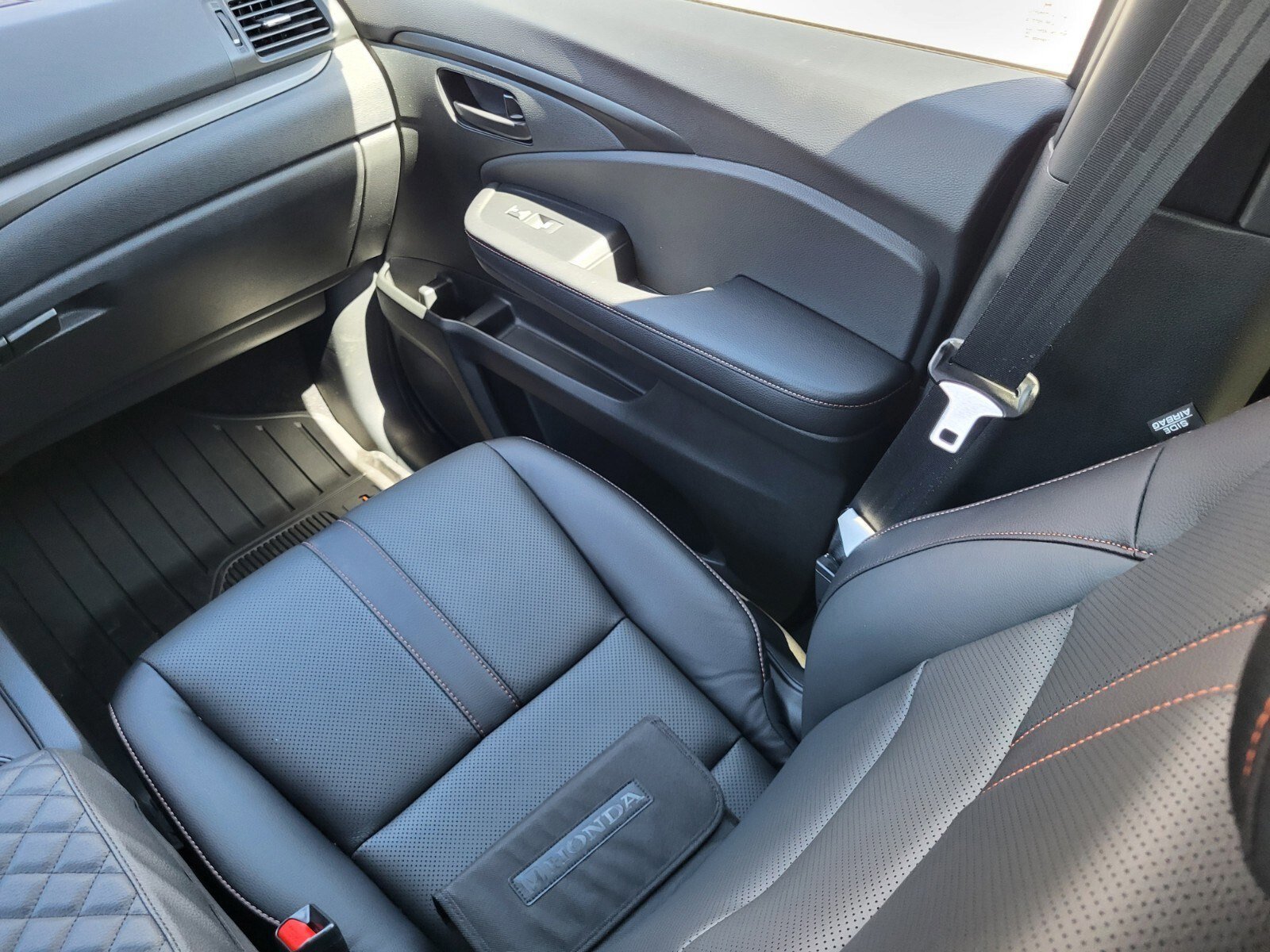 Used 2025 Honda Ridgeline TrailSport image 16