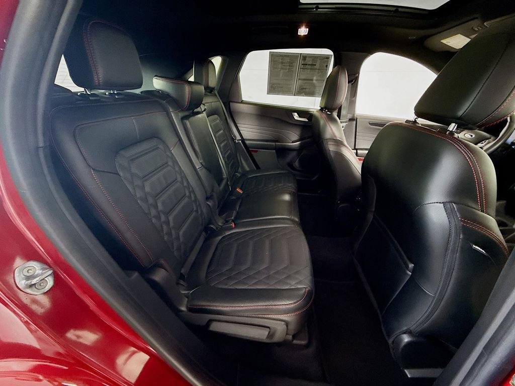 Certified 2023 Ford Escape ST-Line Elite w/ Premium Technology Package AWD/4WD image 29