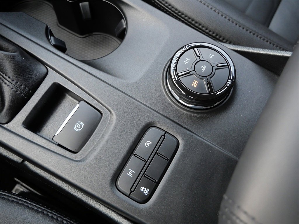 Certified 2025 Ford Ranger Lariat w/ Black Appearance Package image 23