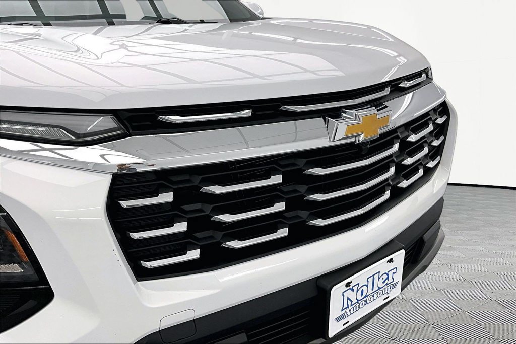 Used 2026 Chevrolet Equinox LT AWD/4WD image 28