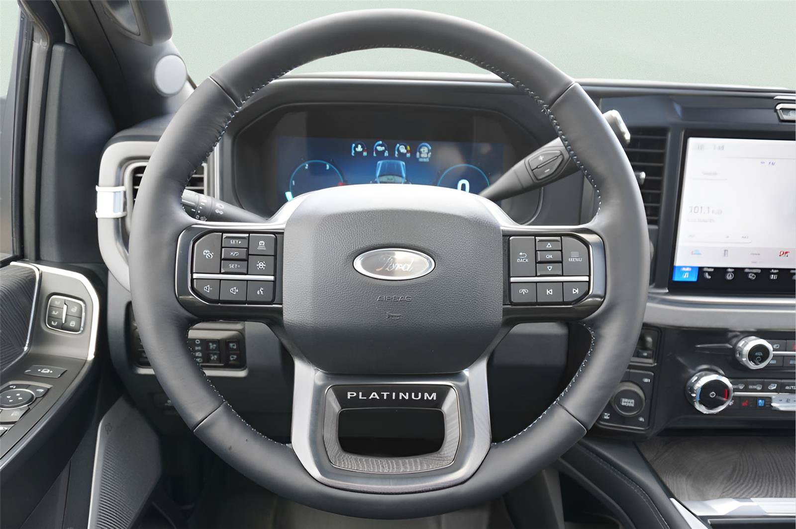 Certified 2025 Ford F250 Platinum AWD/4WD image 10
