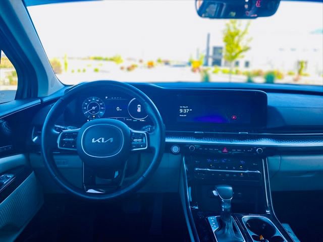 Used 2023 Kia Carnival SX Prestige FWD image 14