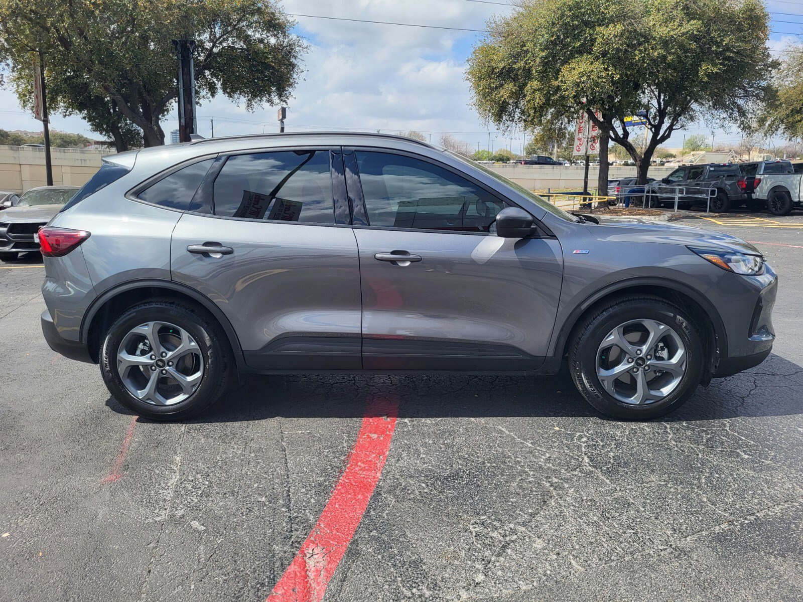Certified 2025 Ford Escape ST-Line w/ Equipment Group 301A image 2