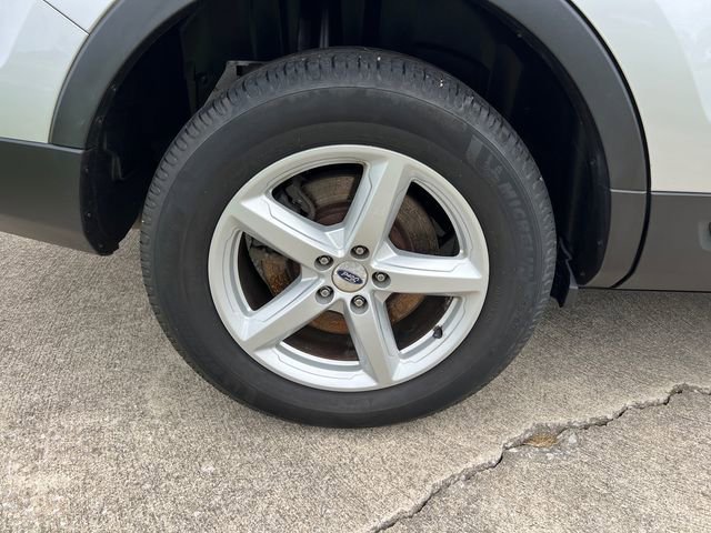Certified 2017 Ford Explorer XLT w/ Equipment Group 202A AWD/4WD image 10