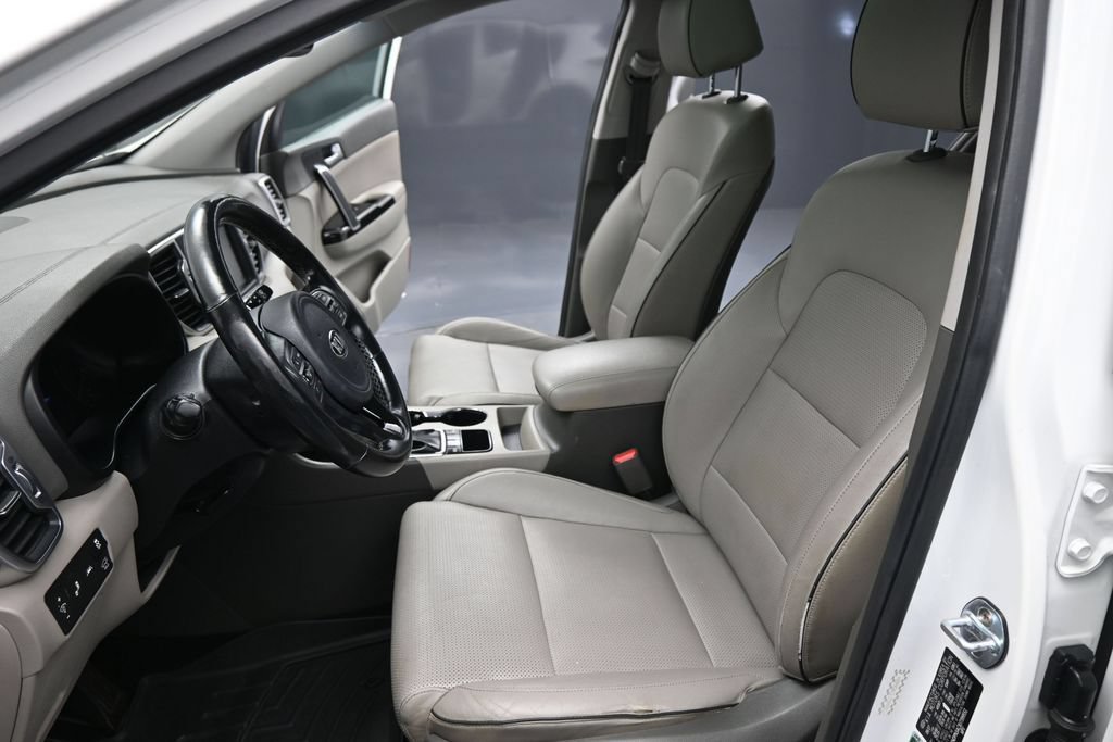 Used 2018 Kia Sportage EX w/ EX Technology Package FWD image 9