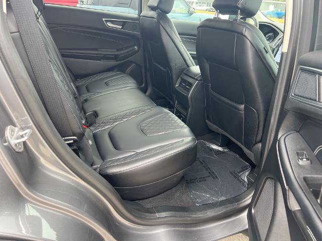 Certified 2024 Ford Edge Titanium image 38