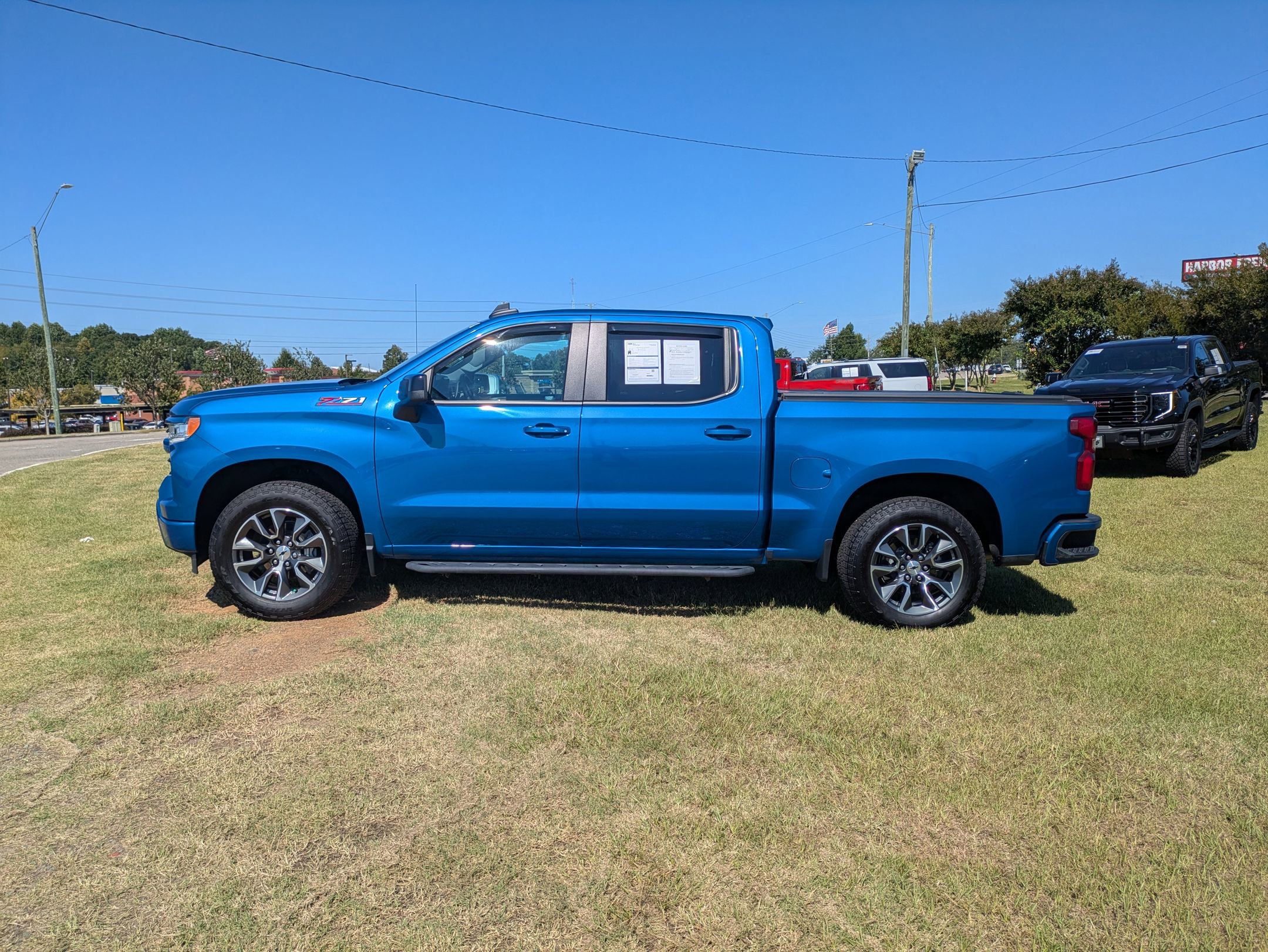 Used 2024 Chevrolet Silverado 1500 RST w/ Z71 Off-Road Package image 7