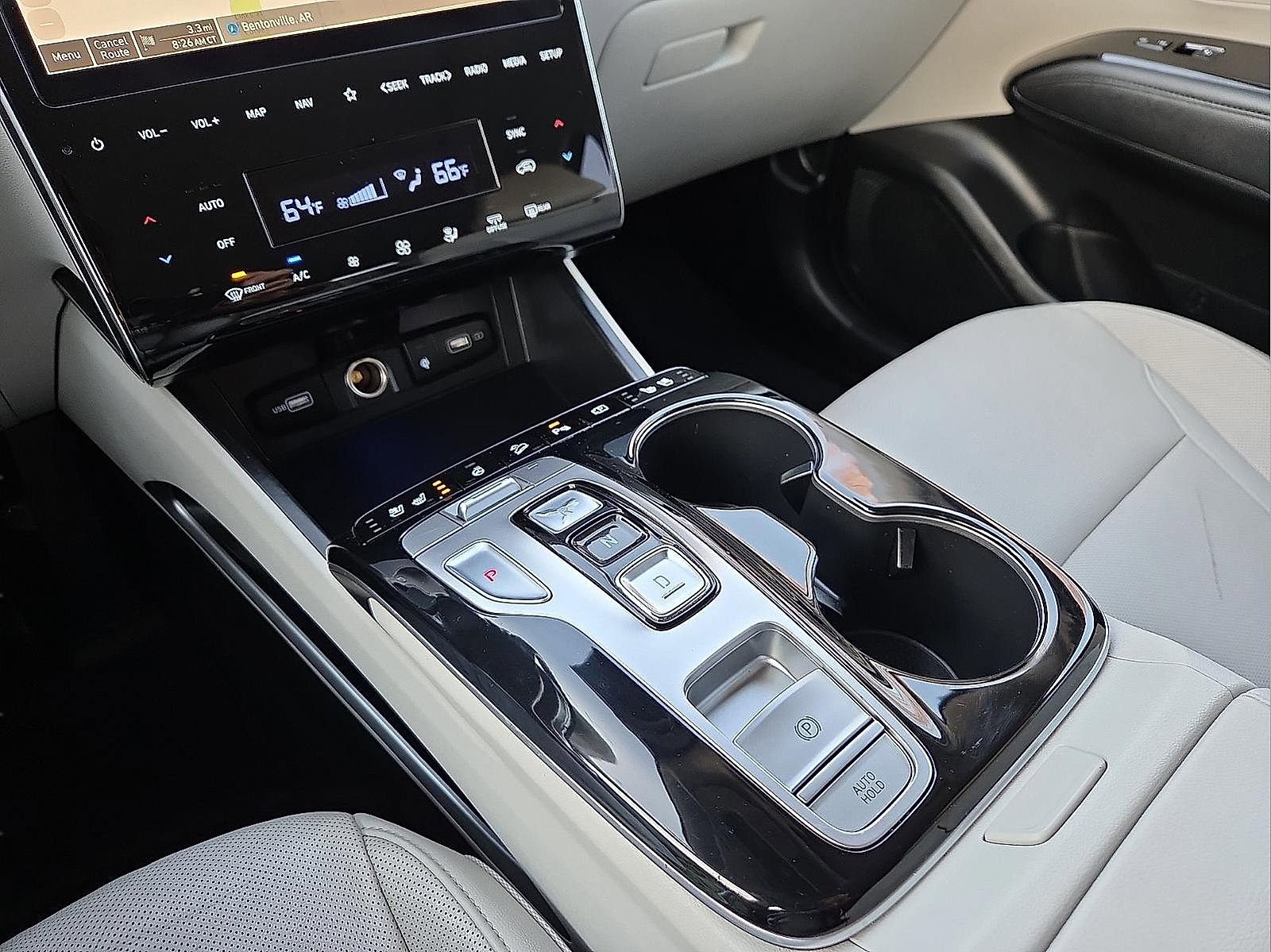 Used 2023 Hyundai Tucson Limited image 25